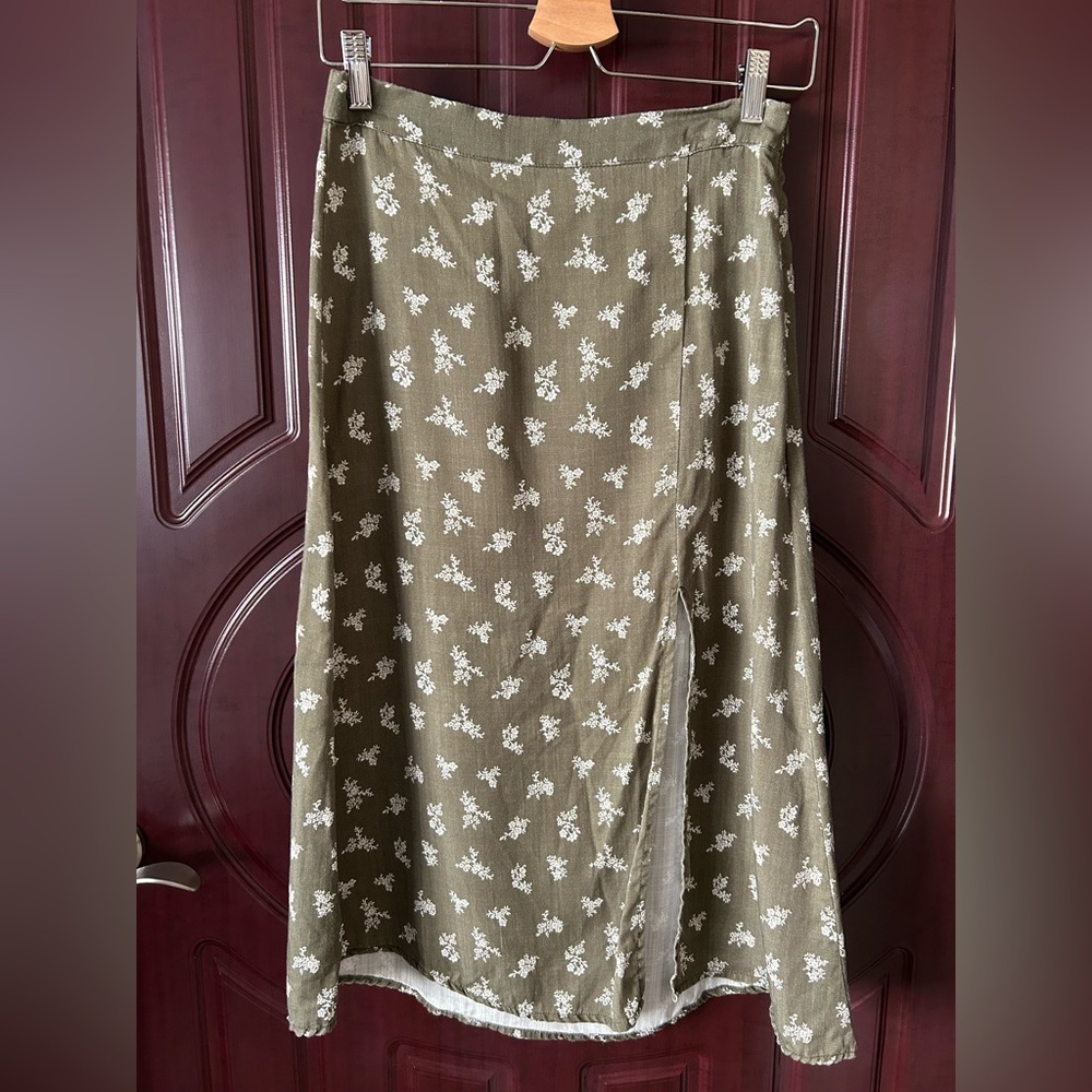Petite Olive Floral Midi Skirt